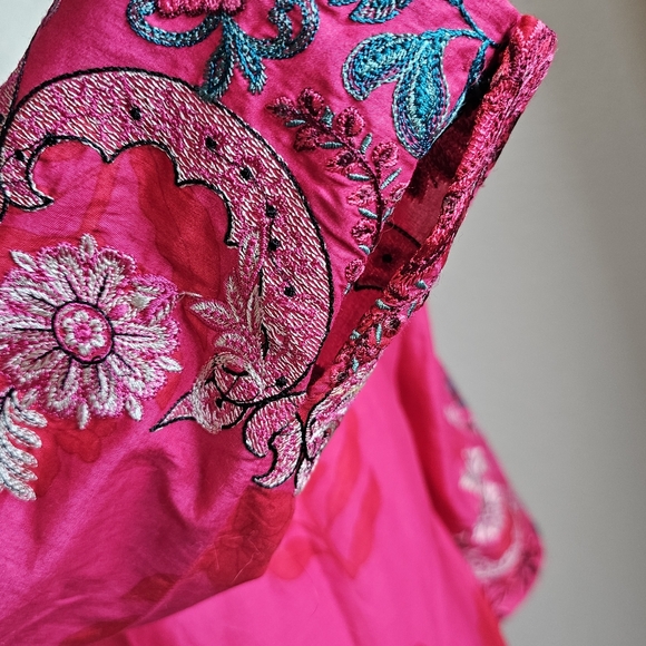 Traditional Kurta Magenta Pink Floral Embroidered Shirt - Picture 4 of 9